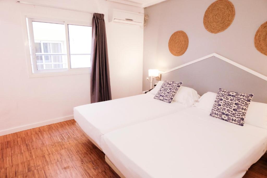 Hotel Subur photo