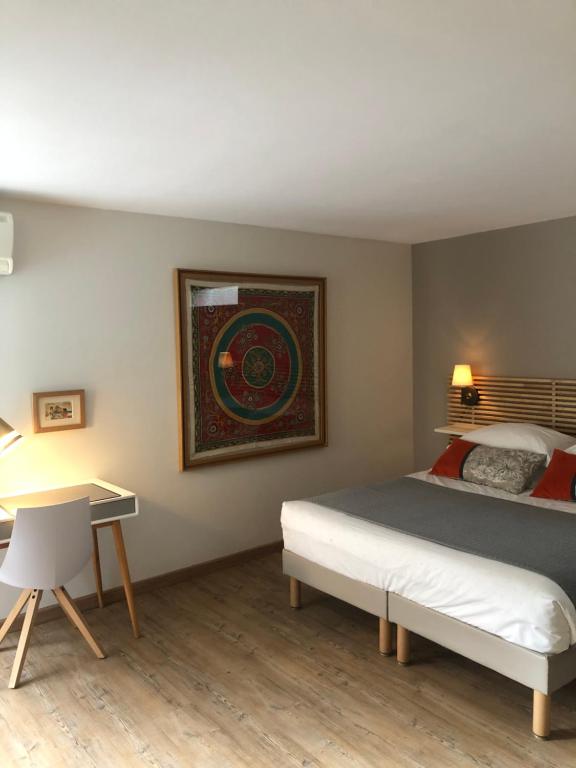 Couette et Café - Double Room With Private Bathroom