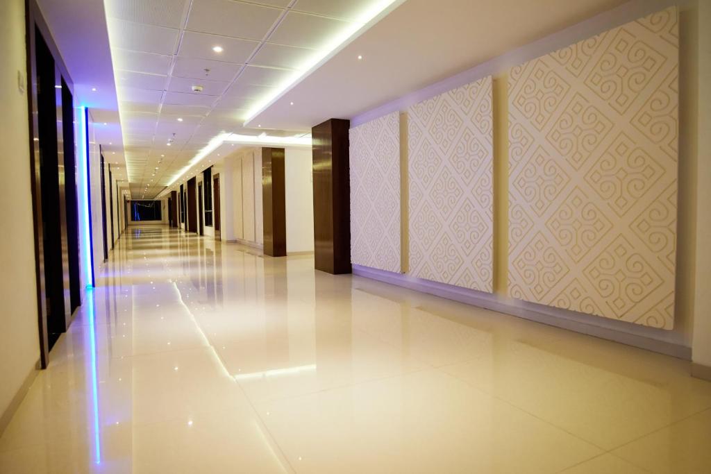 Fotografie z fotogalerie ubytování Hotel G-Square - Shirdi v destinaci Širdi