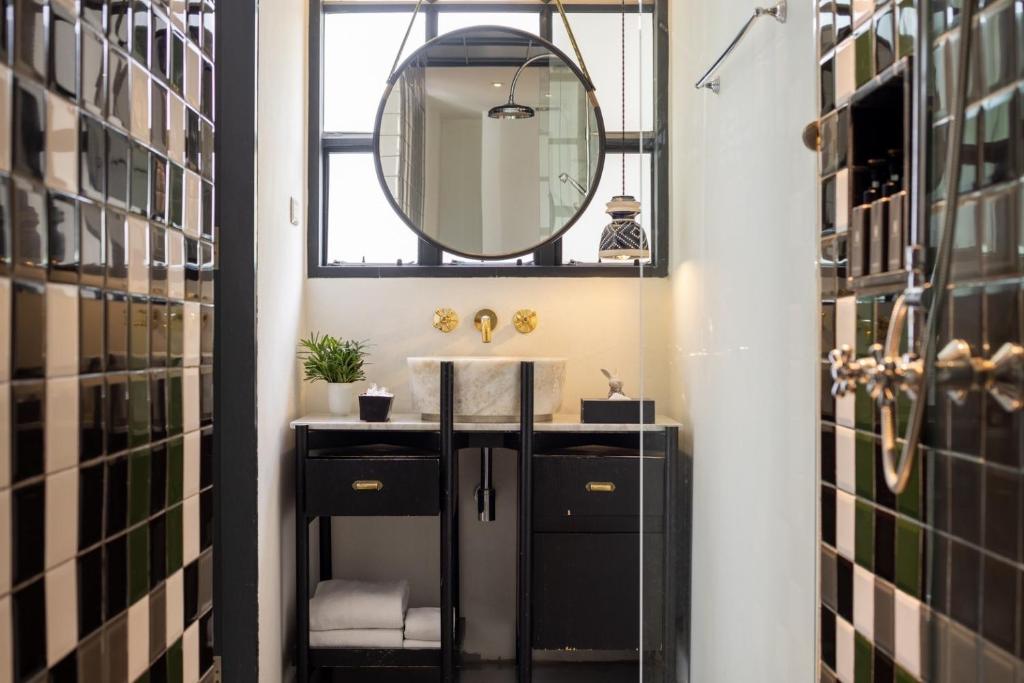 Hotel Ping Silhouette - Resim 20