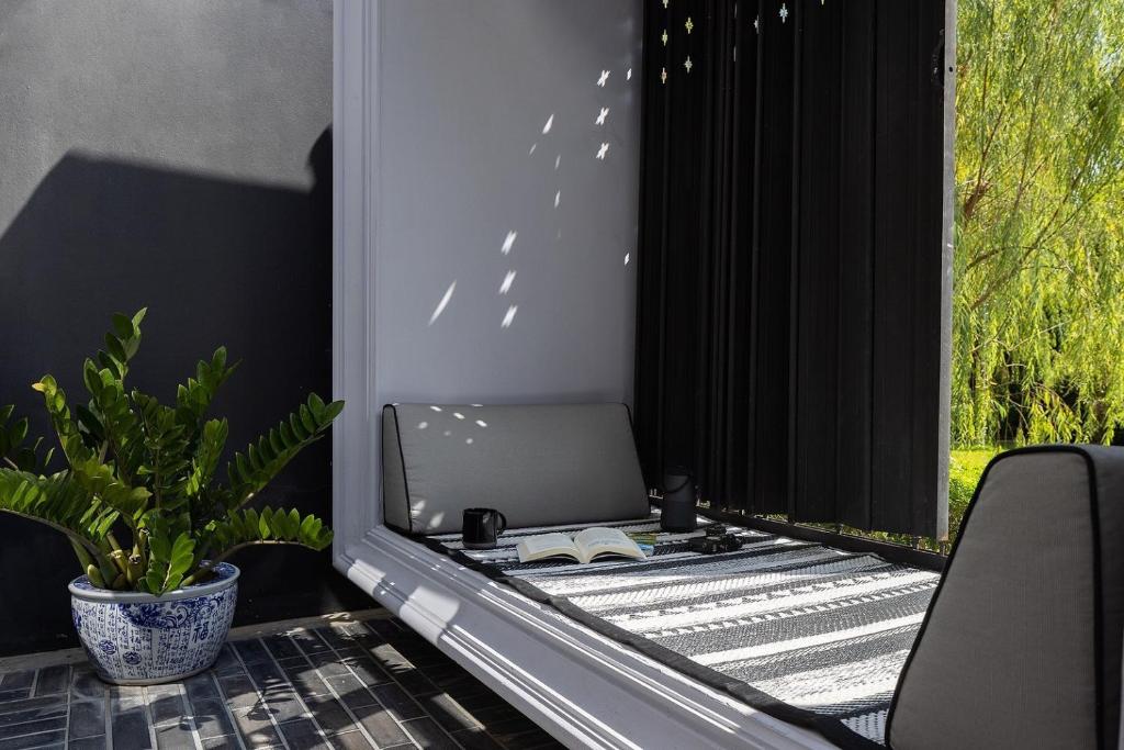 Hotel Ping Silhouette - Resim 25
