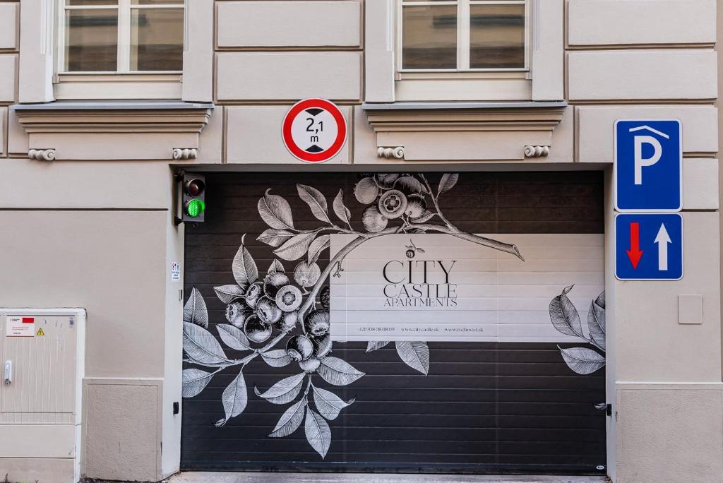 City Castle Apartments Free Parking - Resim 19