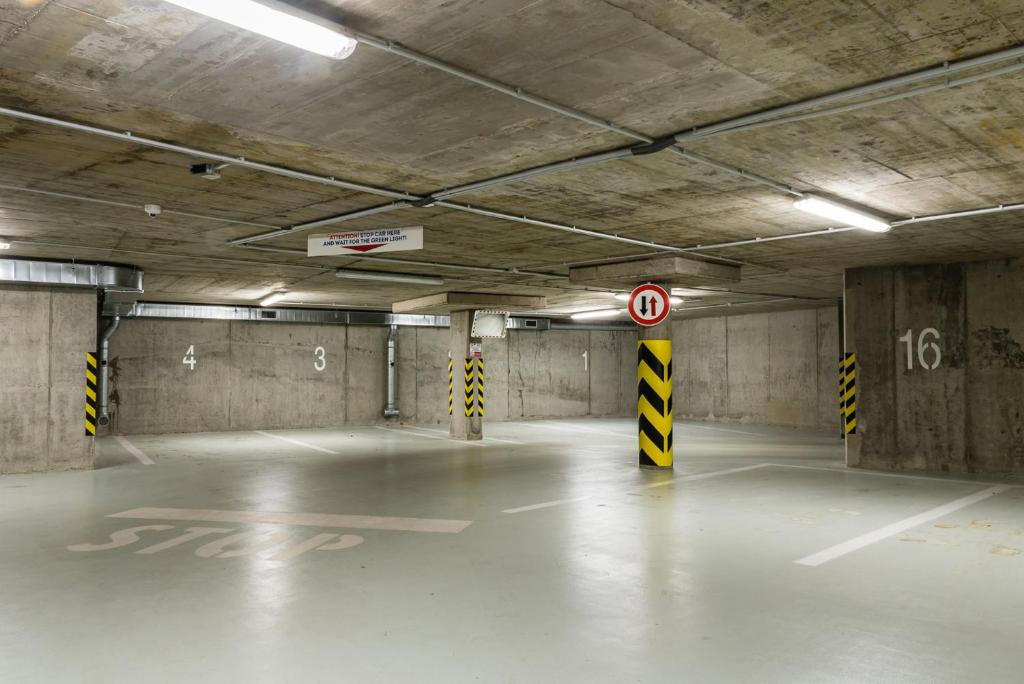 City Castle Apartments Free Parking - Resim 21