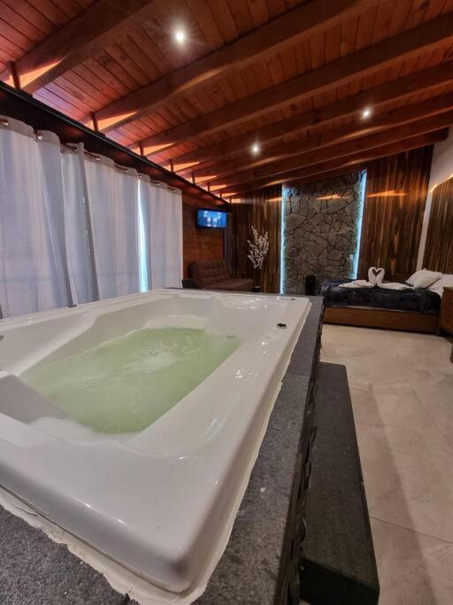 Fotografie z fotogalerie ubytování No 4 Lofts Jacuzzi Mazamitla v destinaci Mazamitla