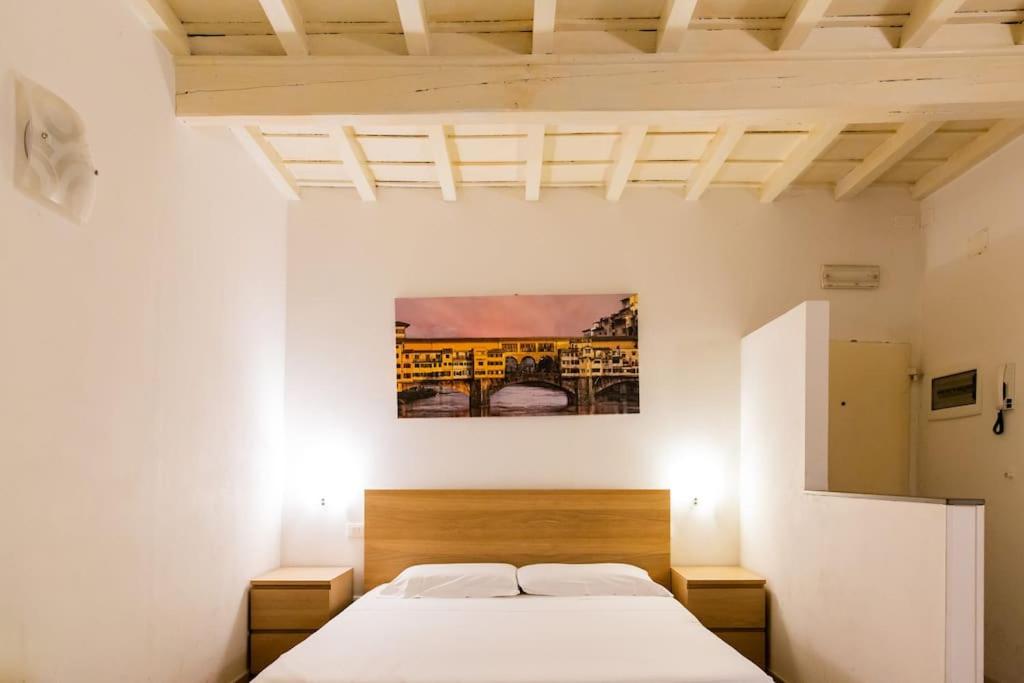 Lovely portion of property few steps from Basilica Santa Croce