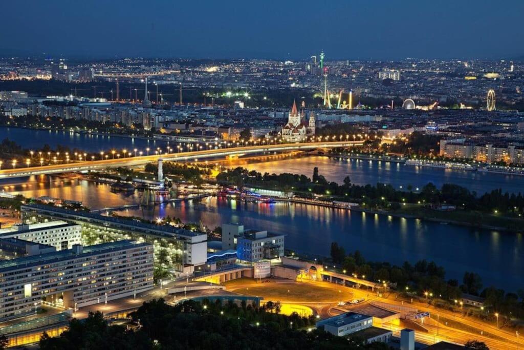 A general view of Bécs or a view of the city taken from Az apartmant