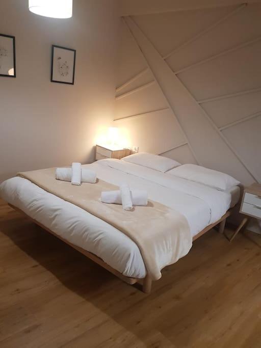 Posteľ alebo postele v izbe v ubytovaní Central, Spacious studio 5 min walk to Acropolis