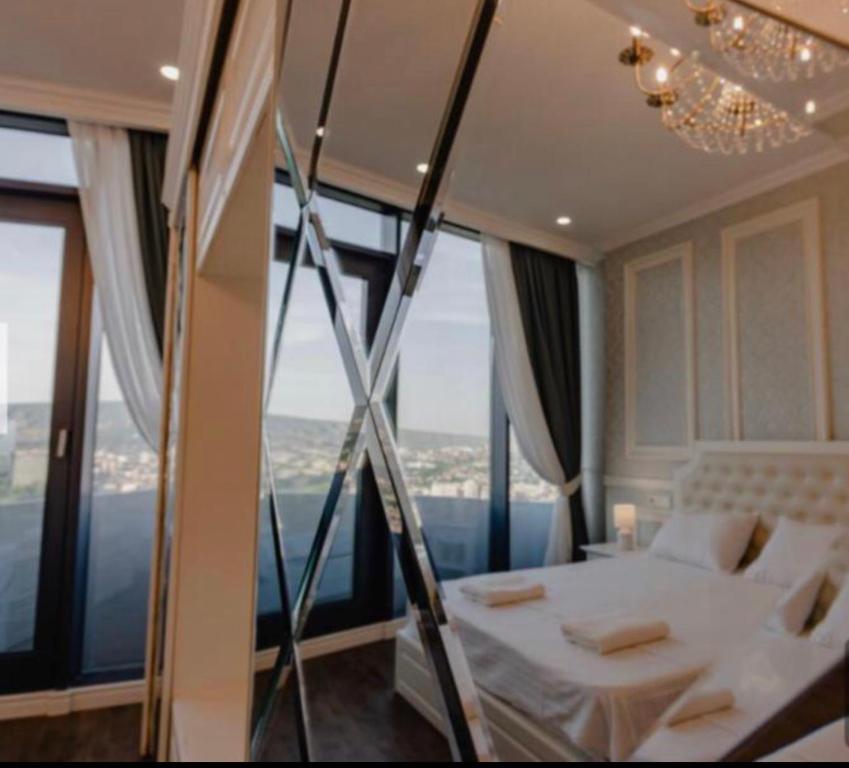 لابی و فضای عمومی apartment tbilisi 5 star king david residence - تصویر ۵