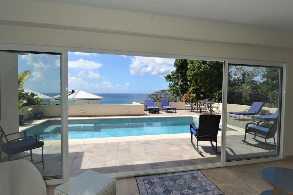 Villa Zircon in Pelican Key awaits you photo photo 2