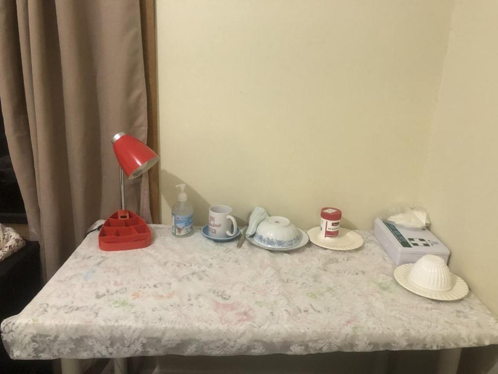 Bed and Breakfast budget single room single bed clayton, Clayton North