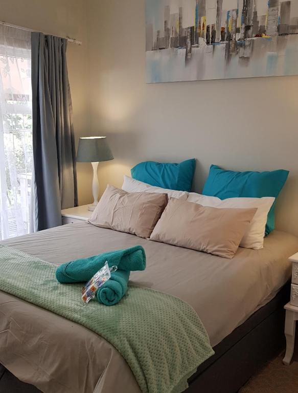 Tortuga - Peaceful Holiday Home with Loadshedding Backup - Image 20