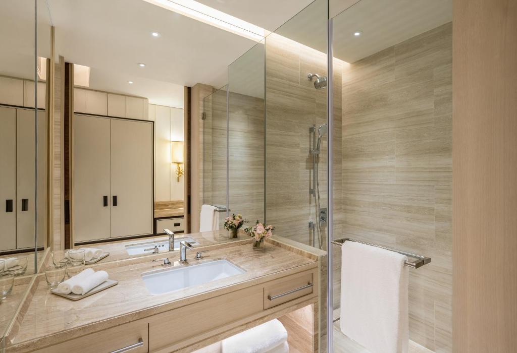A bathroom at The Fullerton Ocean Park Hotel Hong Kong