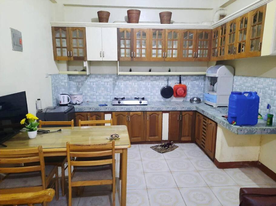 Baguio Cozy Apt w/ 1 free prkng 202