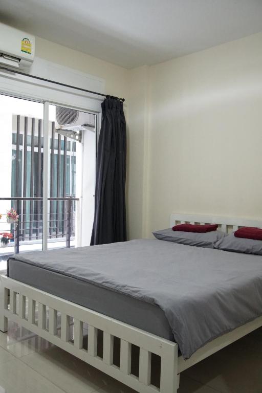 Gallery image of Bedbox Hostel in Patong Beach