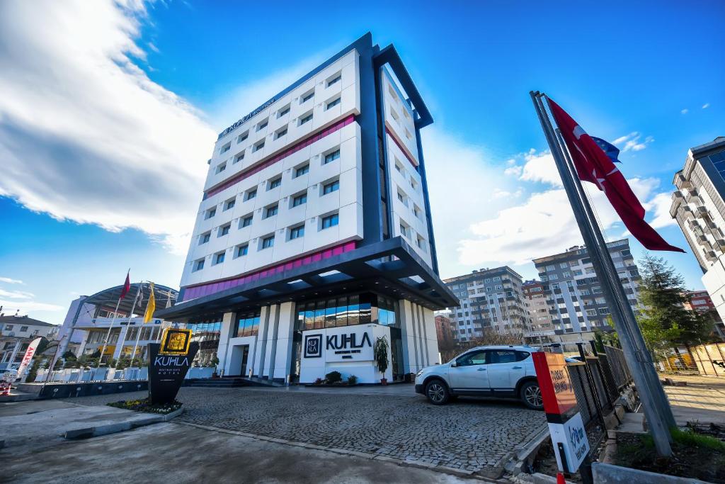 The building in which a szállodákat is located