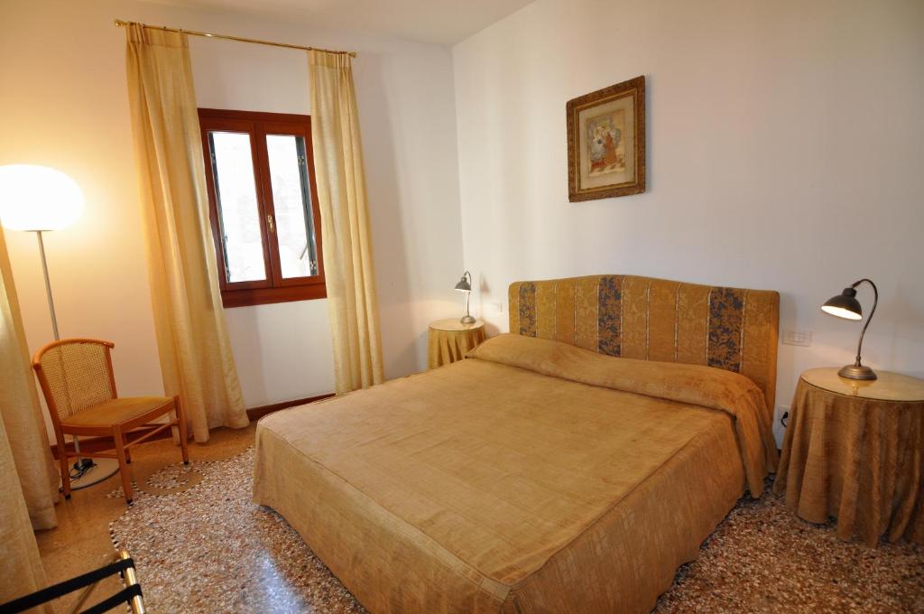 Casa Dei Pittori Venice Apartments - 18