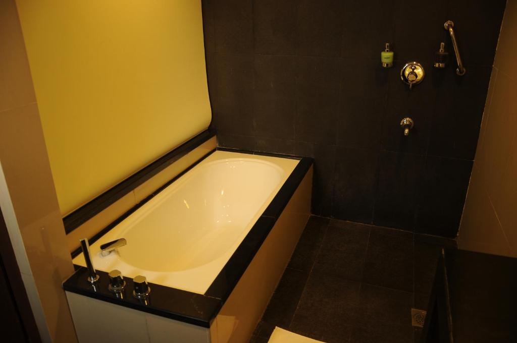 Fotografie z fotogalerie ubytování Regency Sameera Vellore by GRT Hotels v destinaci Vellore