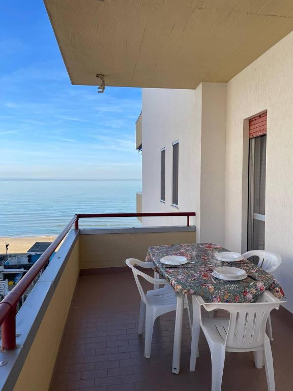 A general sea view or a sea view taken from Az apartmant