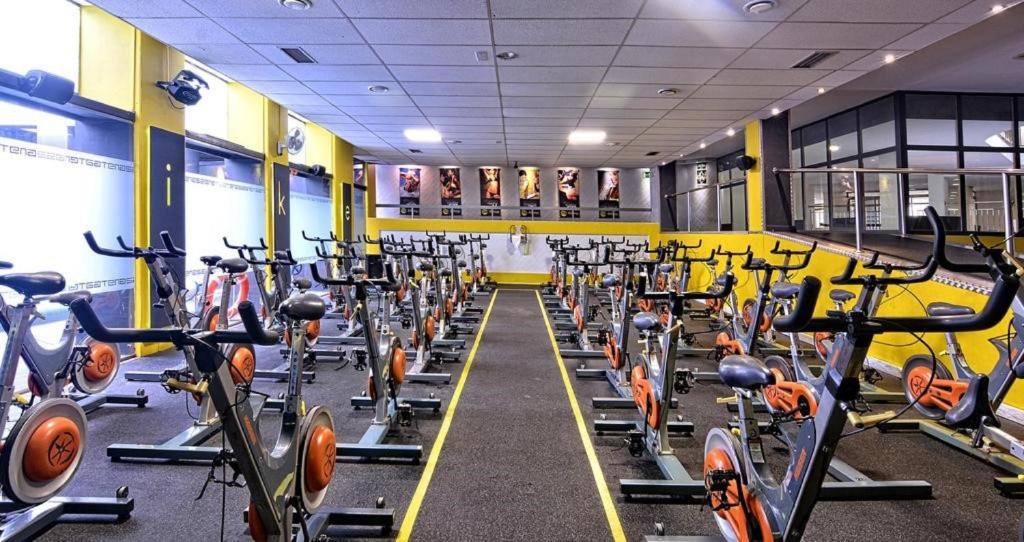 Fitness centrum a/nebo fitness zařízení v ubytování "VIVE BENAL BEACH" con vistas al mar y parque acuático 4506