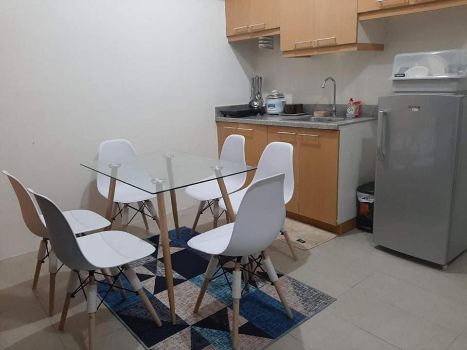 Kuchyň nebo kuchyňský kout v ubytování Comfy Bunkbeds at BSA