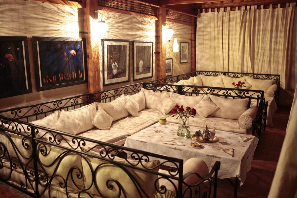 Posezení v ubytování Riad Dar Justo Hotel Boutique & Spa