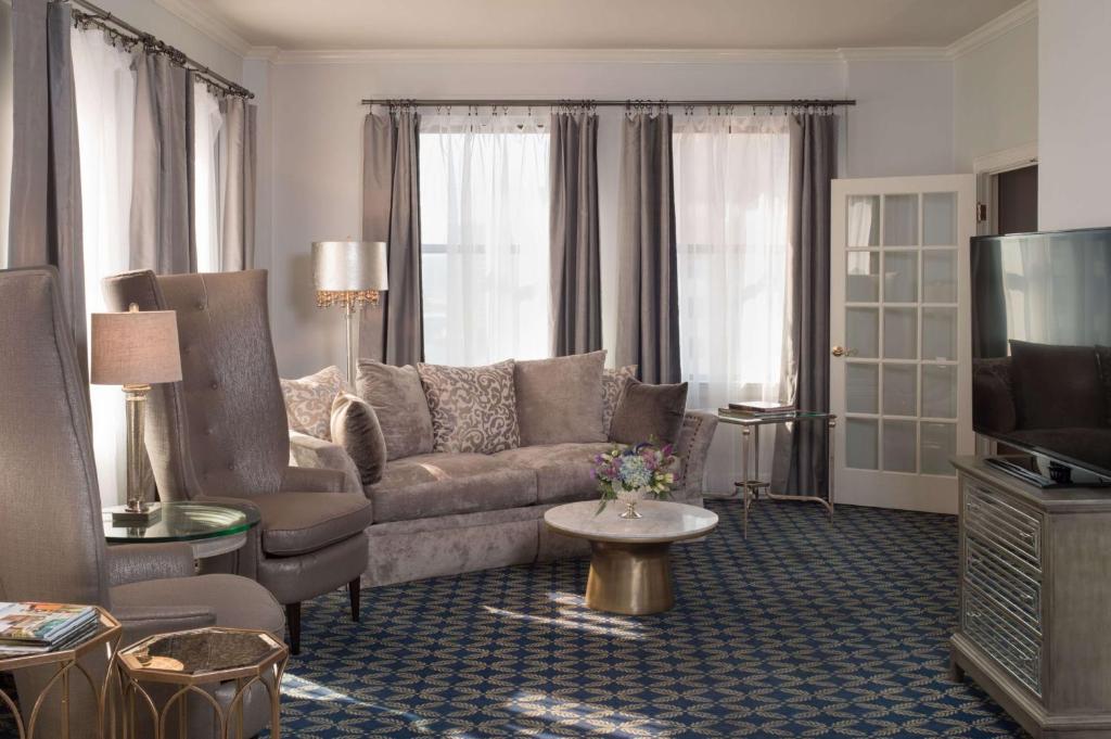 The Stephen F Austin Royal Sonesta Hotel photo