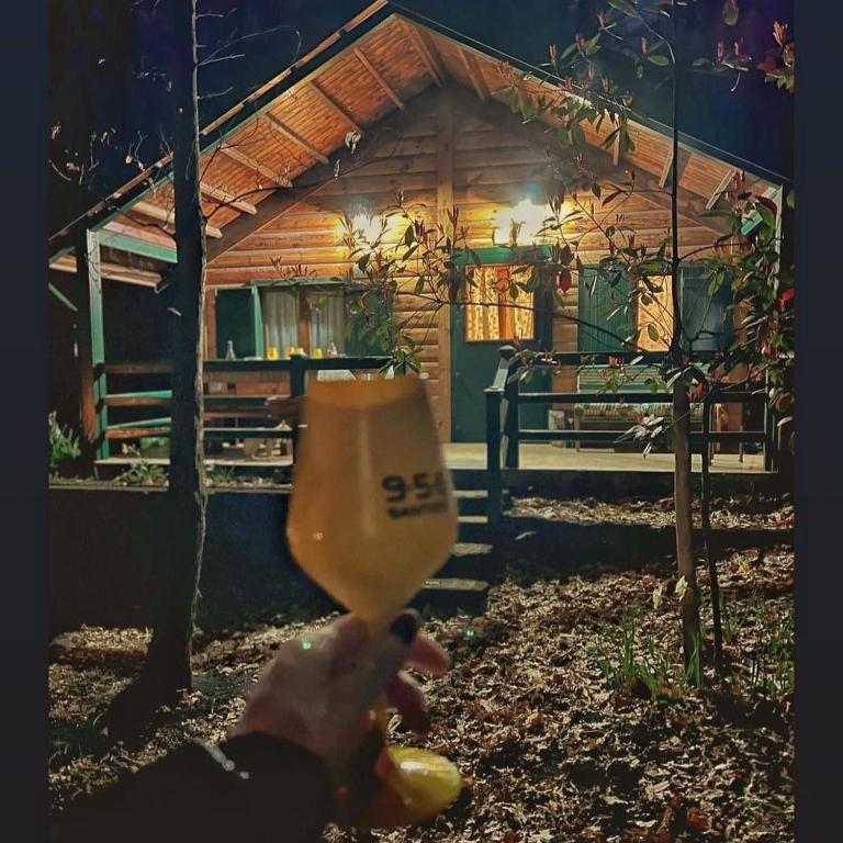 CHALET ETNA MILO italokat is kínál
