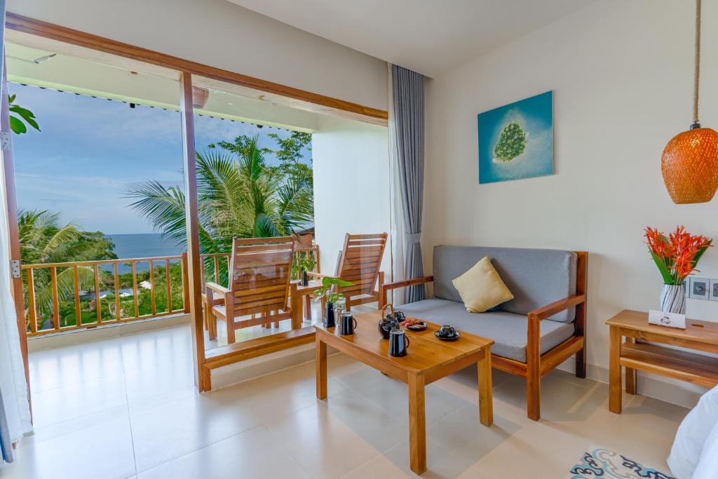 Phòng Deluxe Có Cửa Thông Nhau Hướng Biển