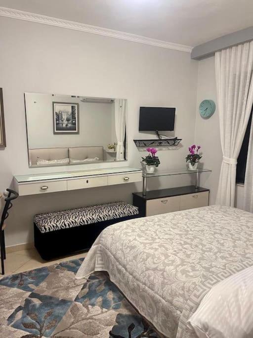 Nice central apartment in Tirana city - Image 5