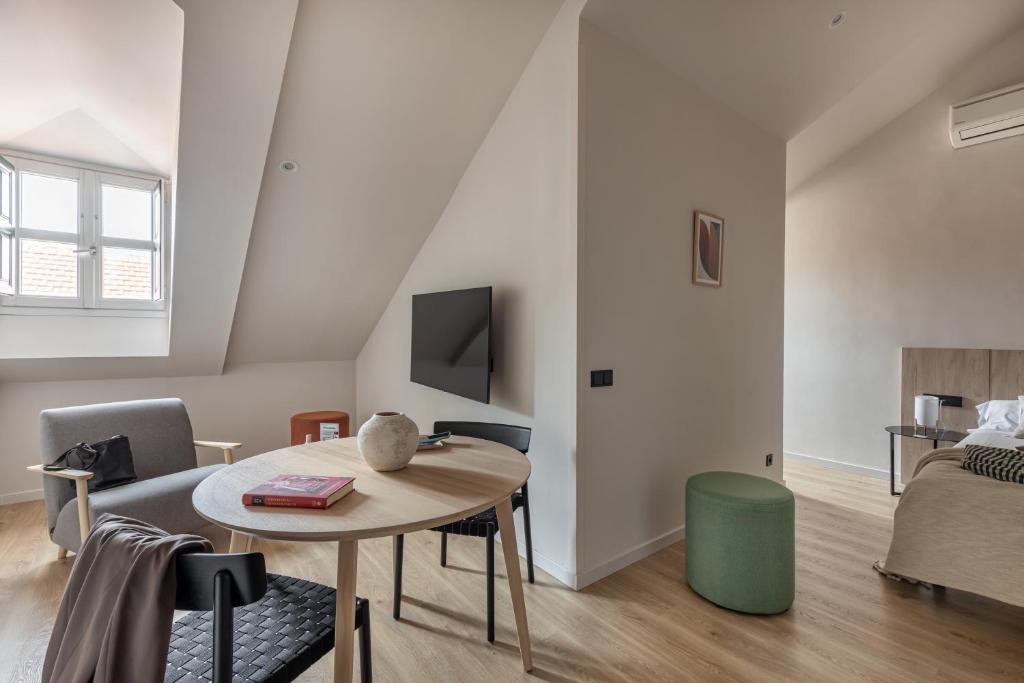 Líbere Madrid Palacio Real - Resim 15