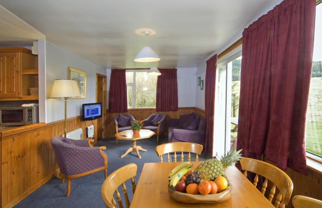 Kuchyň nebo kuchyňský kout v ubytování Lagnakeil Highland Lodges
