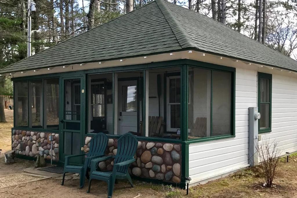 Angler's Cozy Cottage, Manitowish Waters, USA