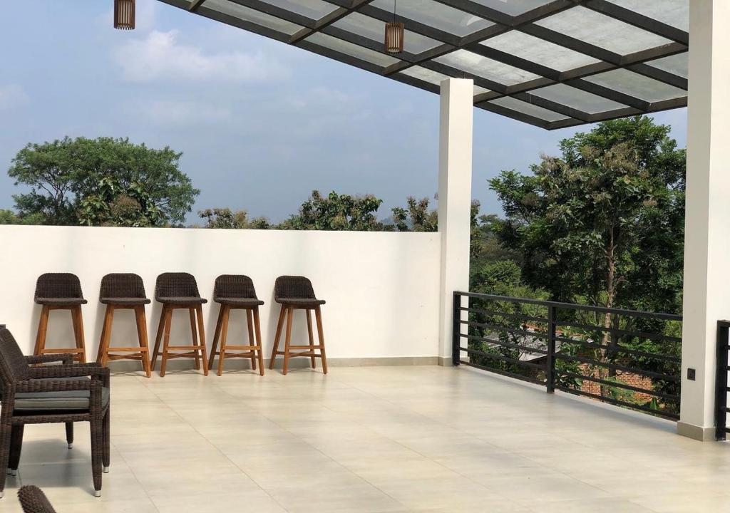 Balkón nebo terasa v ubytování Atteriya SIGIRIYA