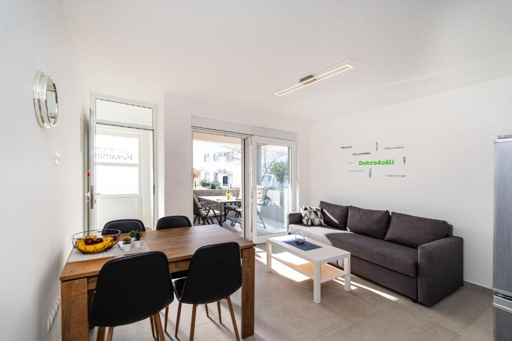 Posedenie v ubytovaní Appartments Kosamiri nahe Zadar