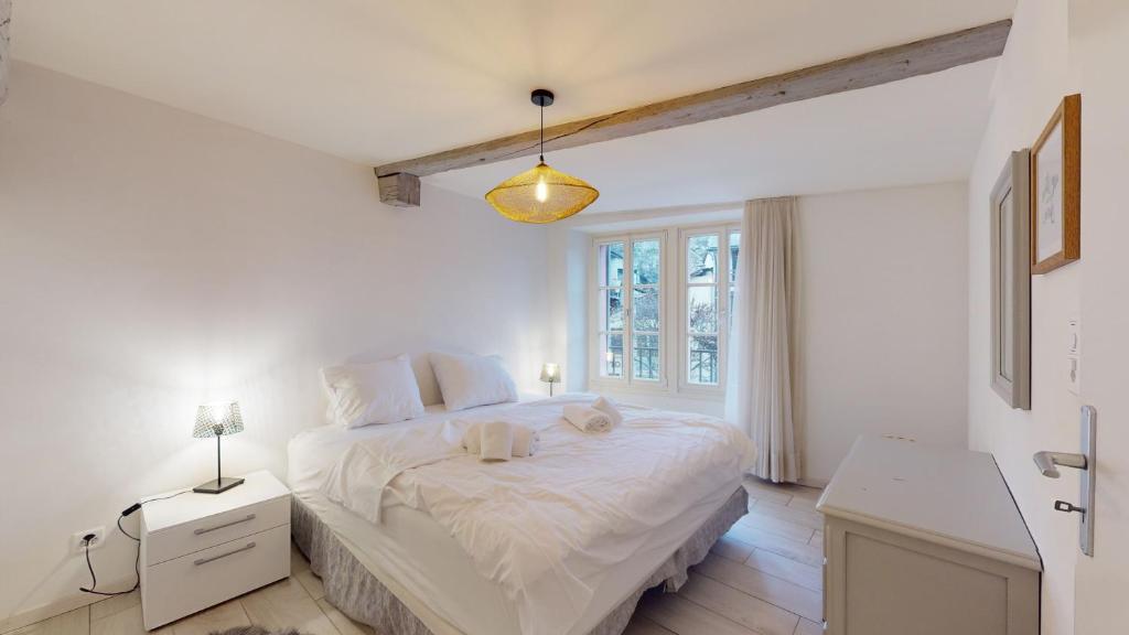 Postel nebo postele na pokoji v ubytování Beautiful apartment in the heart of the old city