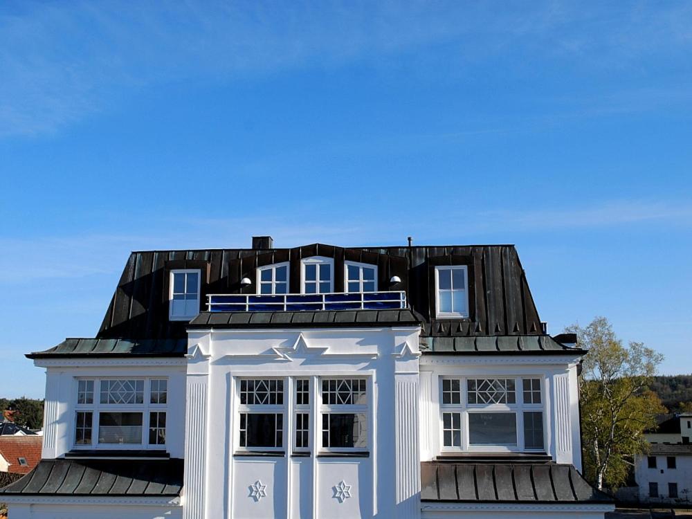 アールベックにあるHamburg-App-09の黒屋根白屋根