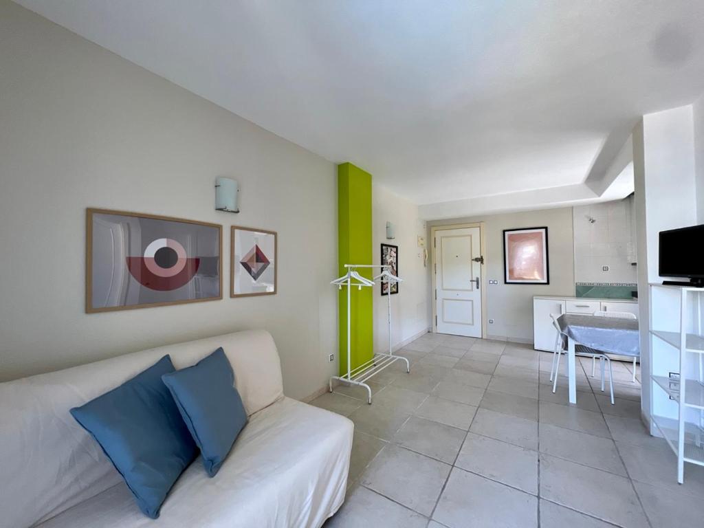 TV a/nebo společenská místnost v ubytování Aura Apartment Benidorm