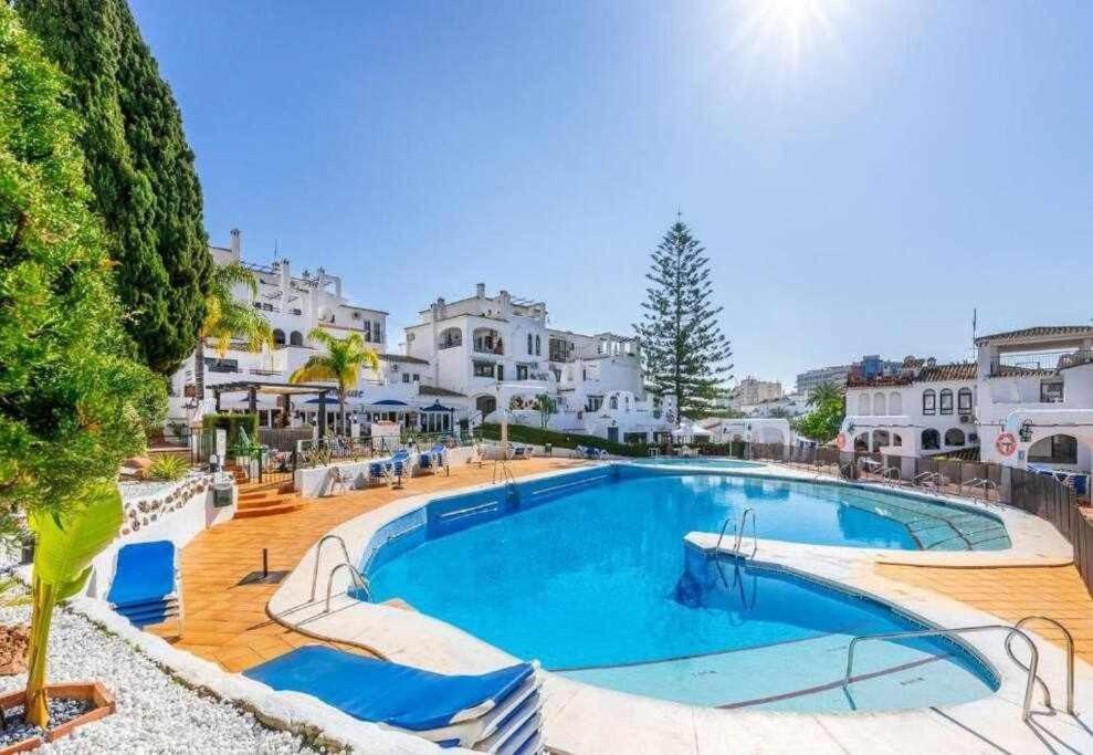 Bazén v ubytování 797 HR - Pueblo Evita- Andalusian apartment with terrace. nebo v jeho okolí