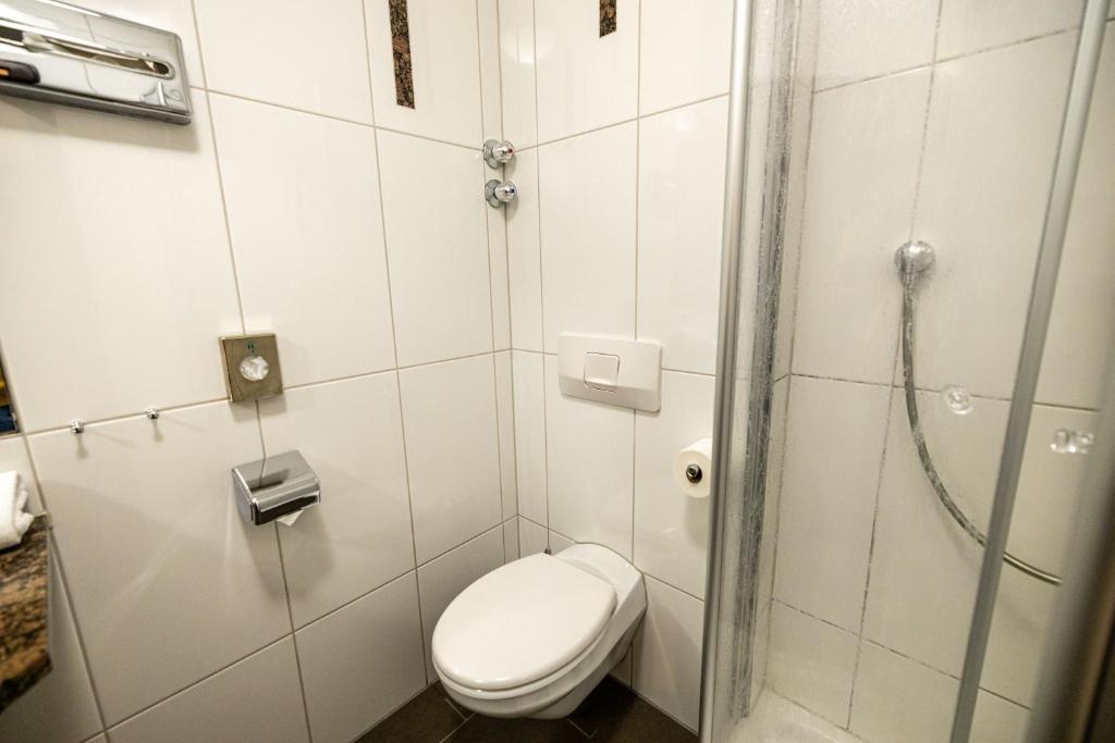 Hotel & Restaurant Zum Riesen - Eenpersoonskamer Met Eigen Badkamer