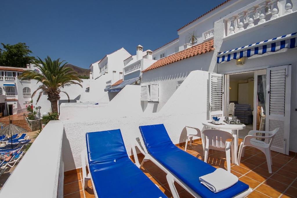 Ona Los Claveles - Two-Bedroom Apartment