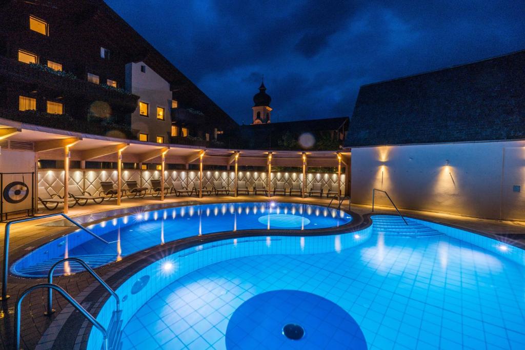 Bazén v ubytování Posthotel Achenkirch Resort and Spa - Adults Only nebo v jeho okolí