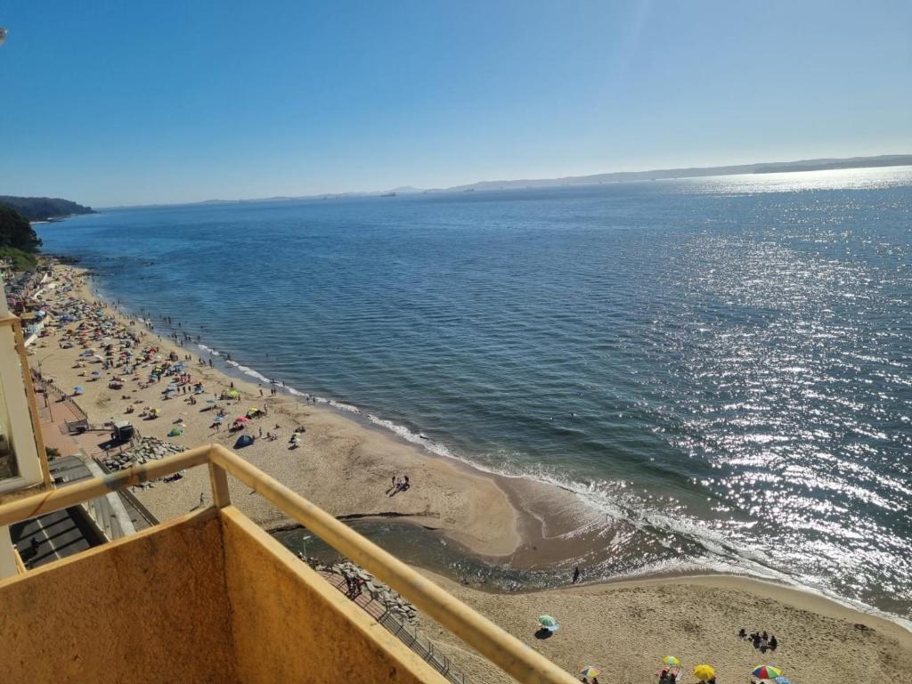 Departamento en Concepcion en Playa Bellavista Tome - Three-Bedroom Apartment