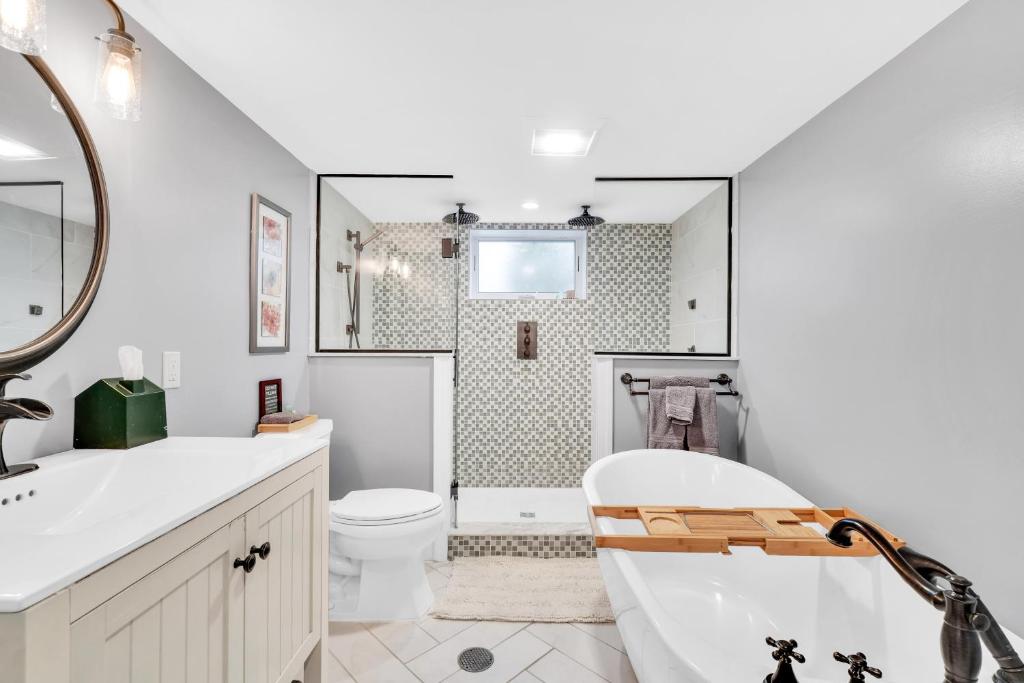Lakeshore Vermont - Superior King Suite