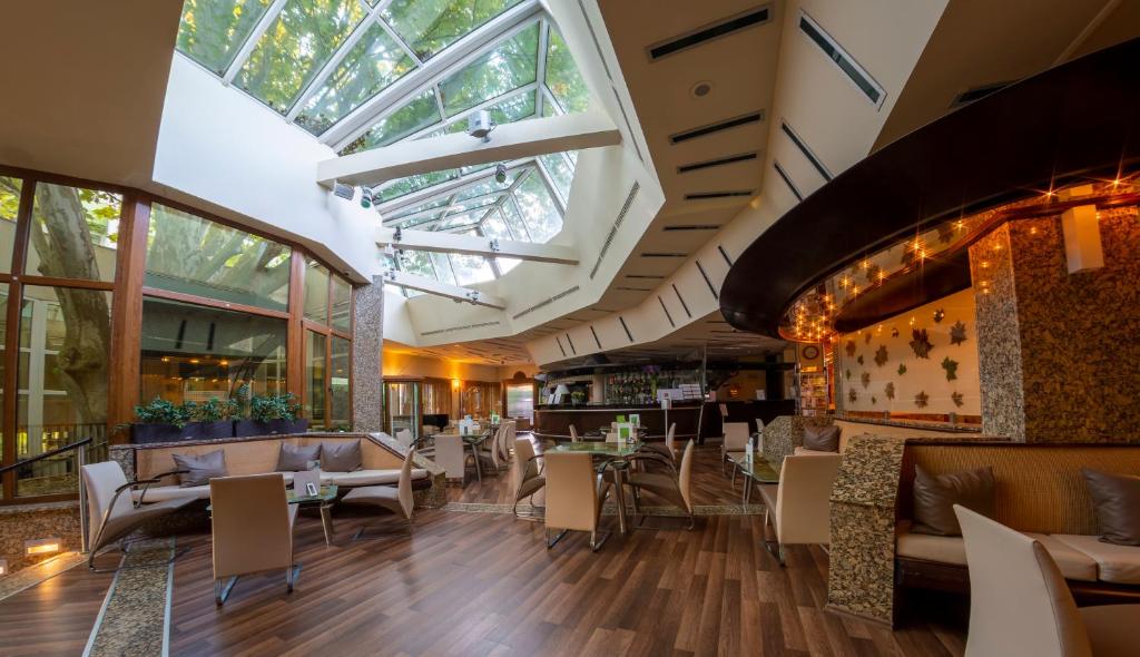 Część wypoczynkowa w obiekcie Spa Residence Carbona Iguacu Apartman