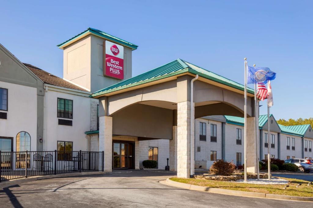 Φωτογραφία από το άλμπουμ του Best Western Plus South Hill Inn σε South Hill