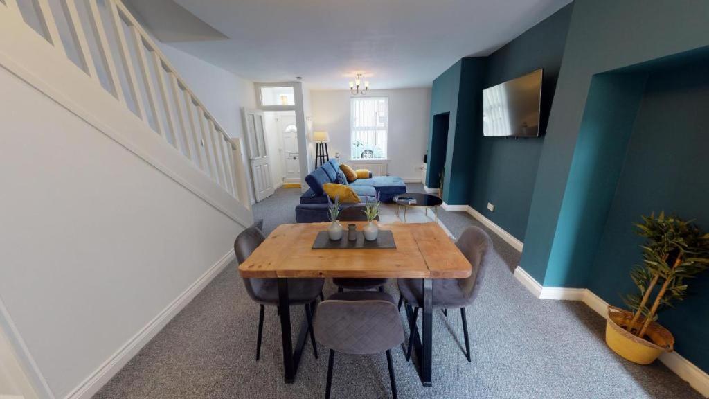 Oxbridge House, StocktononTees (updated prices 2024)