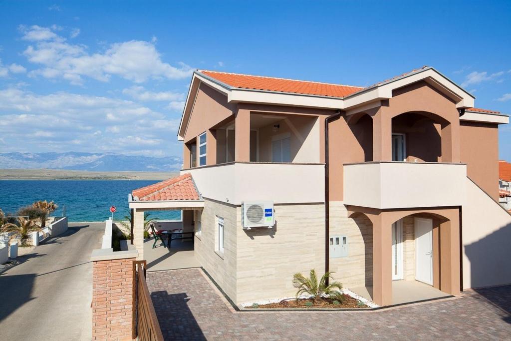 Nespecifikovaný výhled na moře nebo výhled na moře při pohledu z apartmánu