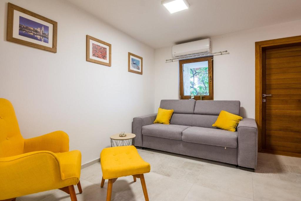 Posedenie v ubytovaní Apartments Malcic