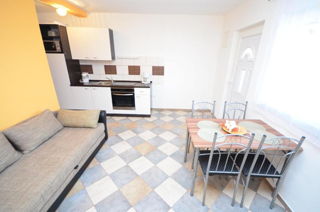 Kuchyň nebo kuchyňský kout v ubytování Apartments Brandis