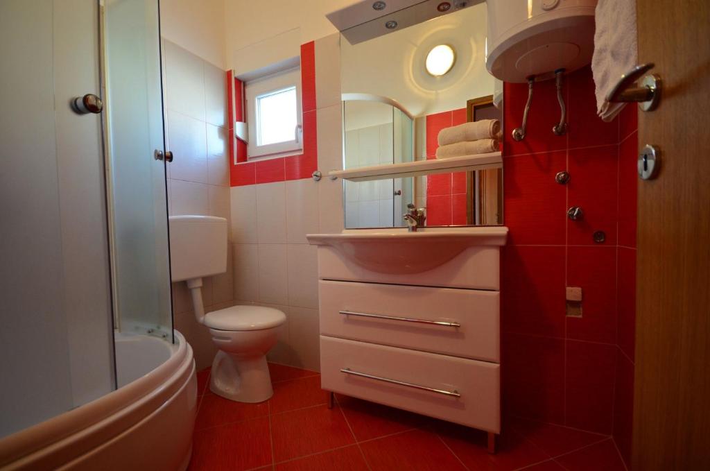 Koupelna v ubytování Apartments Brandis